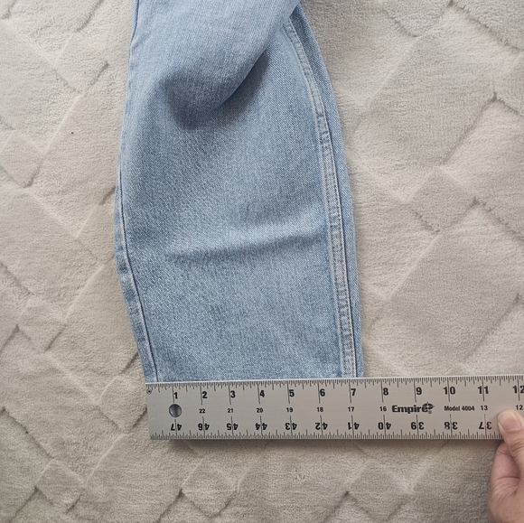 BDG High Rise Baggy Distressed Jeans Womens 26 Blue Denim - Picture 8 of 11